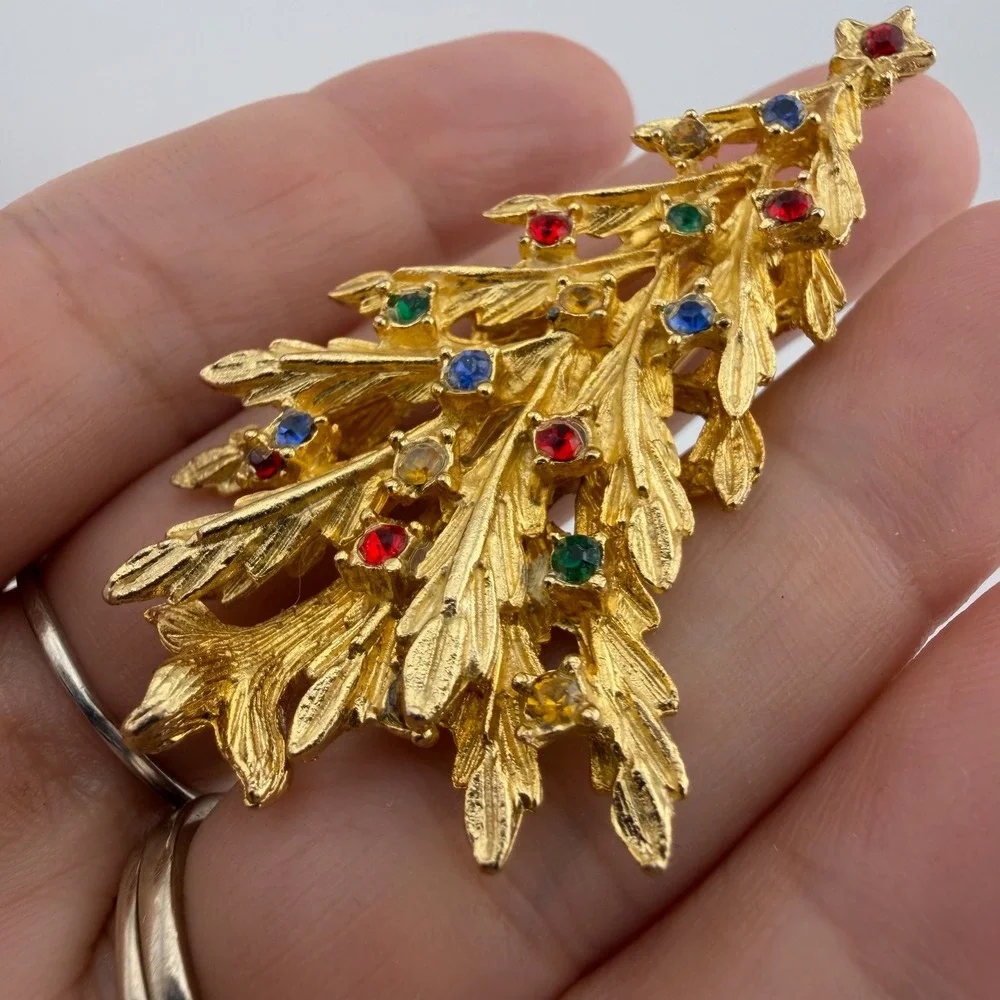 Gold Tone Christmas Tree Rhinestone Holiday Brooch Pin